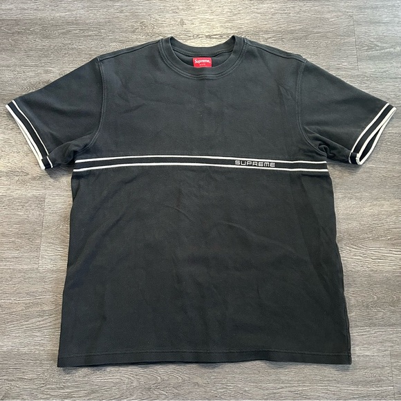 Supreme Spell Out Tee - Picture 2 of 8